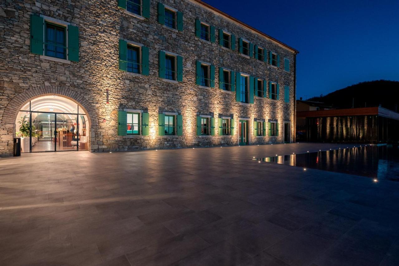 Winery & Design Hotel Roxanich モトヴン エクステリア 写真