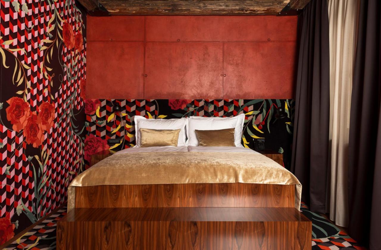 Winery & Design Hotel Roxanich モトヴン エクステリア 写真